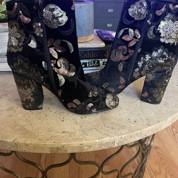 Aldo Black and Gold Sequin Ankle Boots - Picture 6 of 8